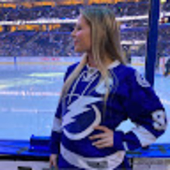 Meet your Posher, Alexandra - Picture 1 of 1